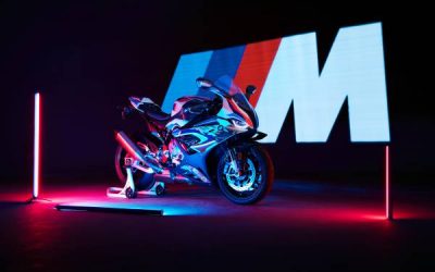 Die neue BMW M 1000 RR